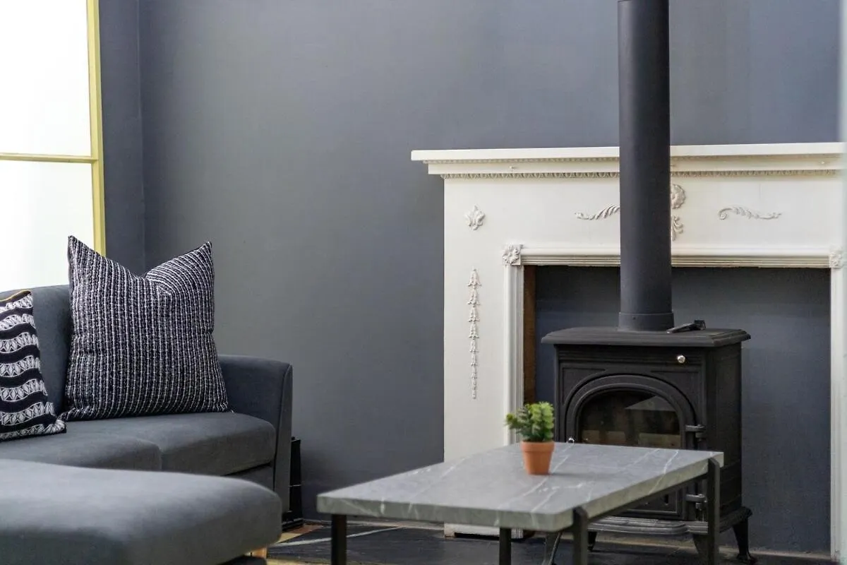 Funky Pet Friendly, 2-Bedroom Escape, Bo-Kaap Cape Town 0*,  South Africa