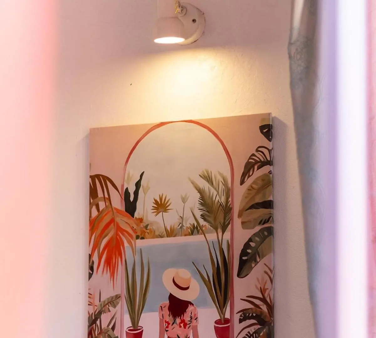 Funky Pet Friendly, 2-Bedroom Escape, Bo-Kaap Cape Town South Africa